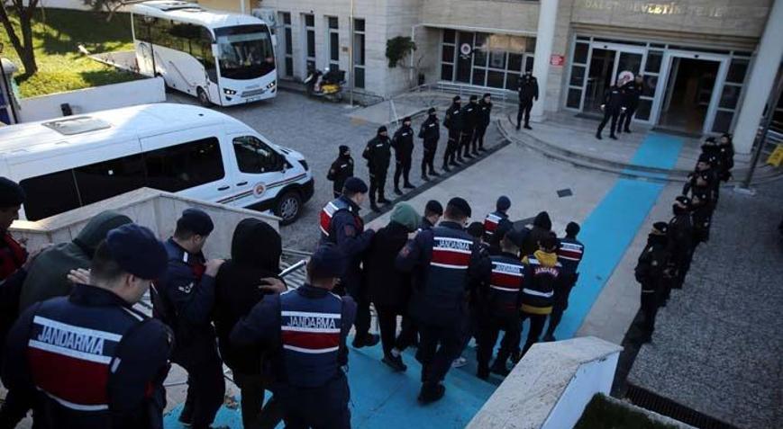 İstanbulda terör örgütü DEAŞa operasyon Yakalanan 117 zanlı adliyede