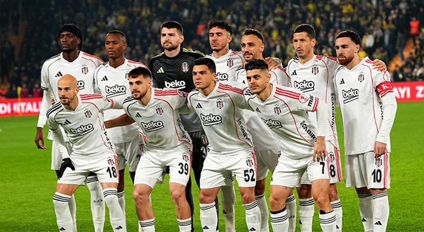 Beşiktaşta ilk ayrılık açıklandı Geri dönüyor