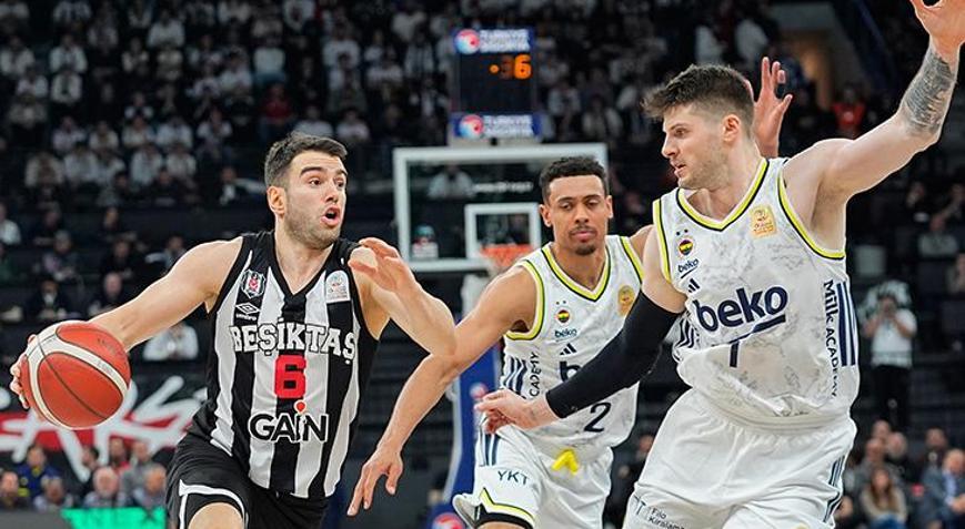 Potada nefes kesen derbi Fenerbahçe, Beşiktaşın serisine son verdi
