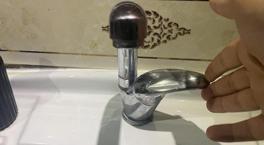 Kentte su krizi: Marketlerde içme suları tükendi