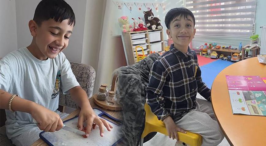 Bir şey yok, geçer dendi, iki yaşında tanı kondu: Gördüklerimiz meğer otizm belirtileriymiş