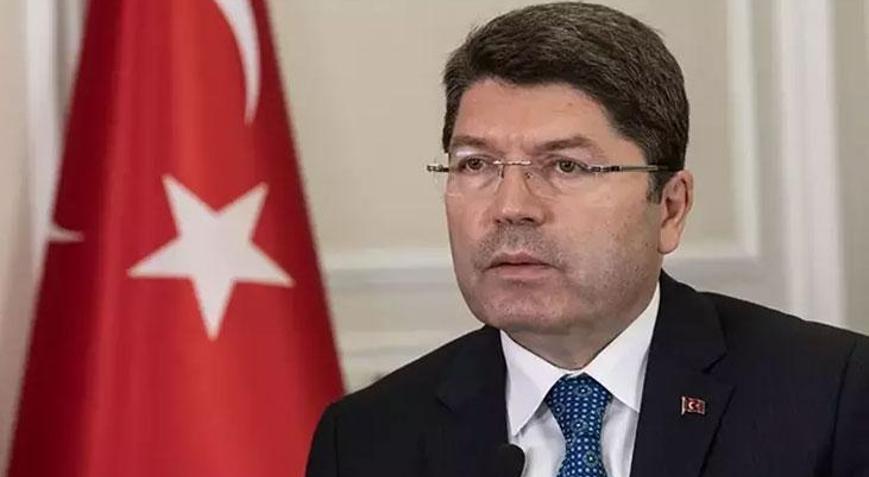 Bakan Tunç duyurdu Sosyal medya paylaşımları tepki çeken avukat hakkında soruşturma