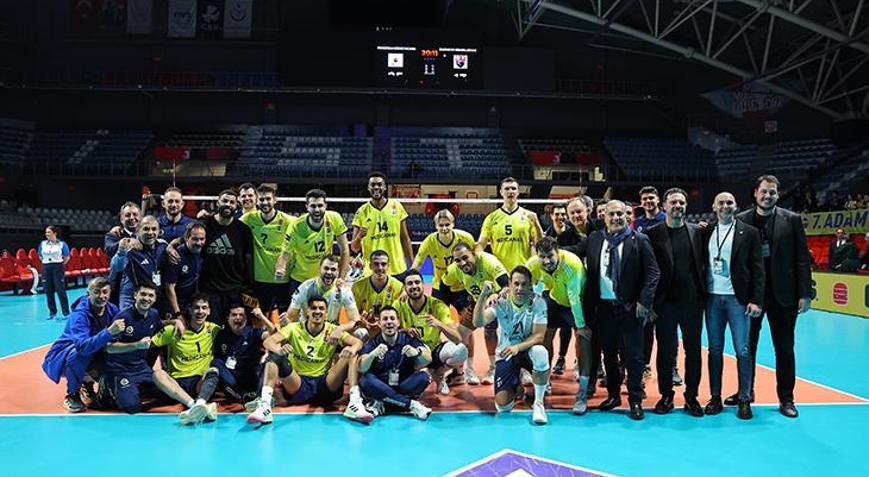 Fenerbahçe Medicana, CEV Kupasında çeyrek finale yükseldi