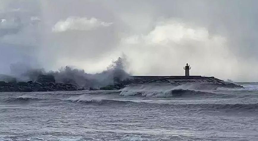 Meteoroloji uyardı: Denizlerde fırtına alarmı