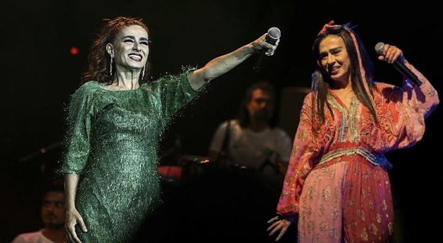 Yıldız Tilbeden sevgili itirafı Canlı yayında ilk kez açıkladı