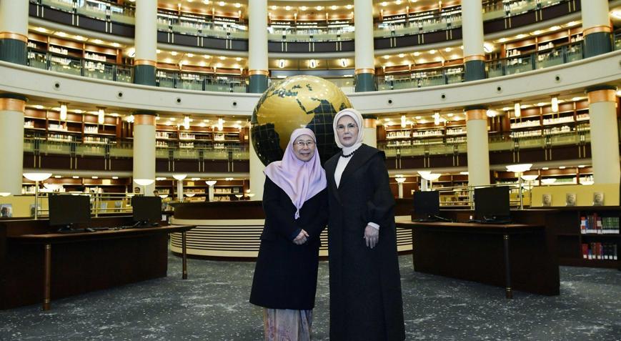 Emine Erdoğandan Malezya Başbakanının eşi ile yaptığı ziyaretlerden paylaşım