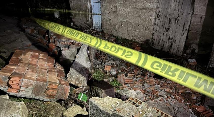 Fırtına ölüm getirdi Lodos nedeniyle çöken duvarın altında kalan kişi öldü