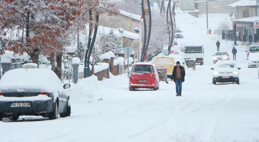 Karlıovada yoğun kar yağışı