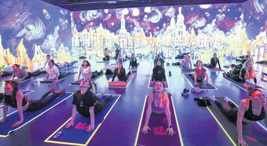 Dijital sanatla yoga bir arada