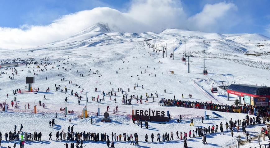 Erciyes Kayak Merkezi’ne 20 günde 550 bin ziyaretçi