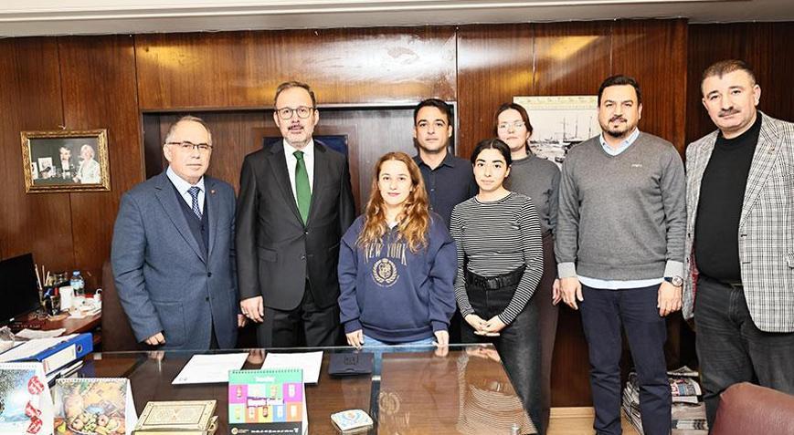 Kasapoğlu: Gazeteciler, toplumun gören gözü, işiten kulağıdır