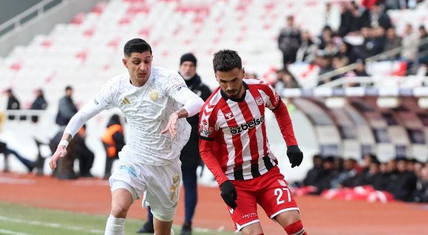 Erzurumspor, Sivasta 2 golle kazandı