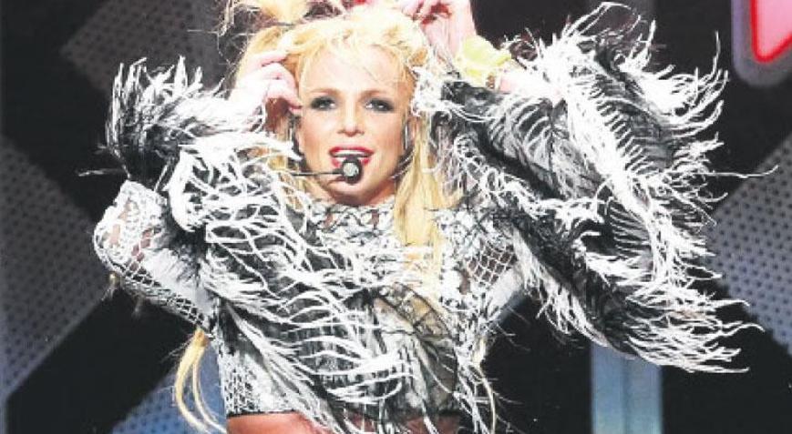 Britney Spears, ABD’yi sildi