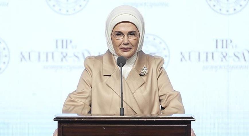Emine Erdoğan: Hekimlik, hikmet kozasından doğmuş bir bilgelik mesleğidir