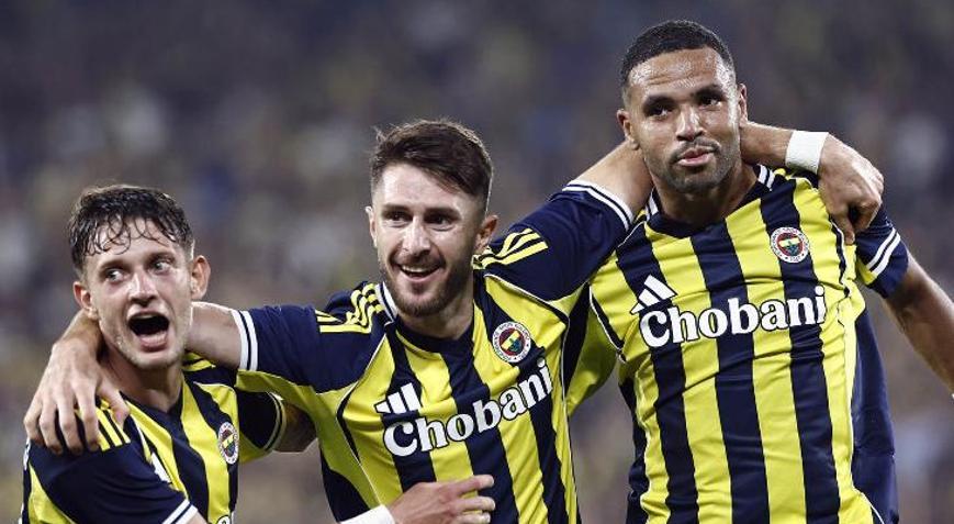 Fenerbahçede ayrılık kapıda İki isim ile yollar ayrılıyor
