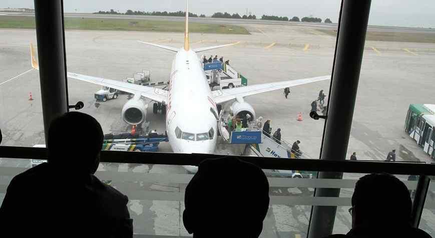 Havalimanında tüyler ürperten olay Ölü eşini yolcu diye uçağa bindirmek istedi... Kan donduran itiraf