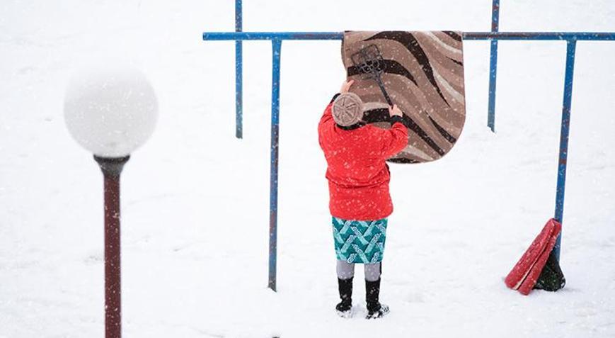 İskandinav tarzı halı yıkama tekniği Su ve sabun yok