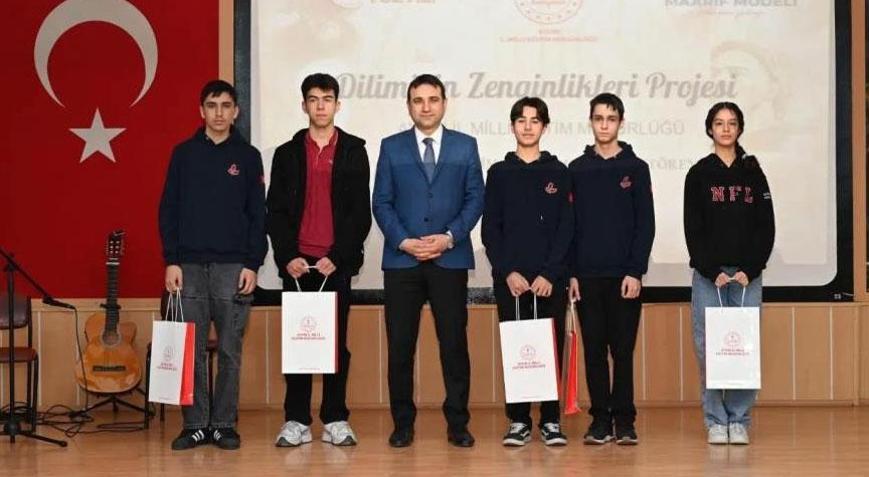 Aydın Lisesine 3 ödül birden