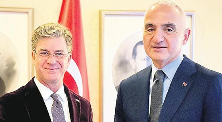 Tan Sağtürk bakan danışmanı oldu