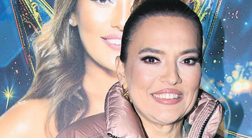 ‘Üç gülle gönlümü aldı’