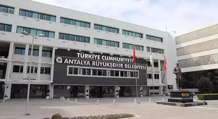 Antalya Büyükşehir Belediyesine operasyon: 5 şüpheli tutuklandı