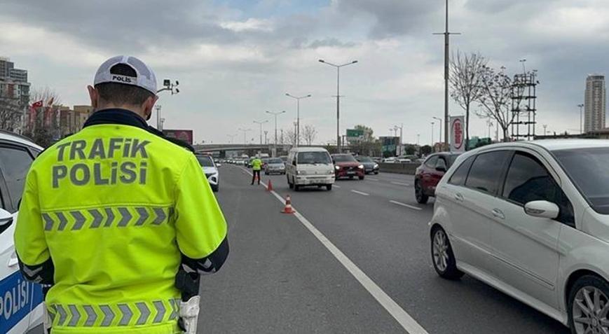 İstanbul Emniyeti duyurdu: Yarın bazı yollar trafiğe kapatılacak