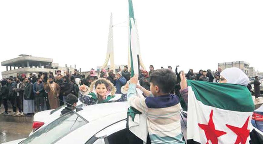 Ayrıcalıkları kaybetme korkusu Şahin kanat istemiyor