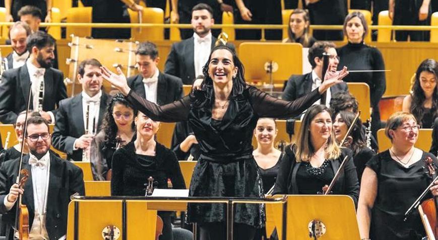 İspanyol topluluk dünyaya sesleniyor: Klasik müziği güncelle buluşturmak mümkün