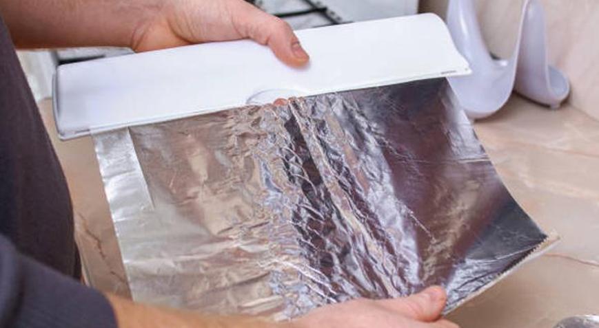 Çoğu kişi bilmiyor Çatal bıçak çekmecesine alüminyum folyo koymanın şaşırtan etkisi