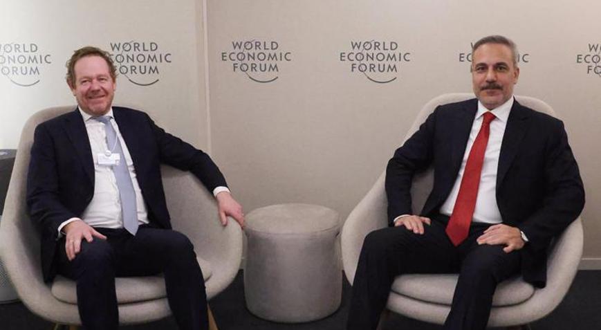 Dışişleri Bakanı Hakan Fidan, Hollandalı mevkidaşı ile Davosta görüştü