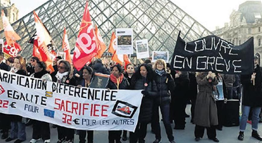 Louvre bir ayda üç kez kapandı