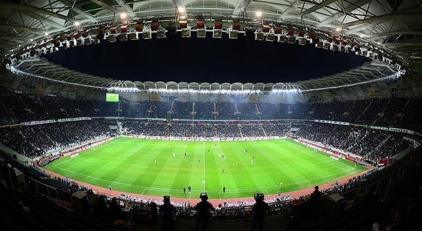 Maç günü stadyumlardaki doluluk şehir ekonomisine katkı sağlıyor