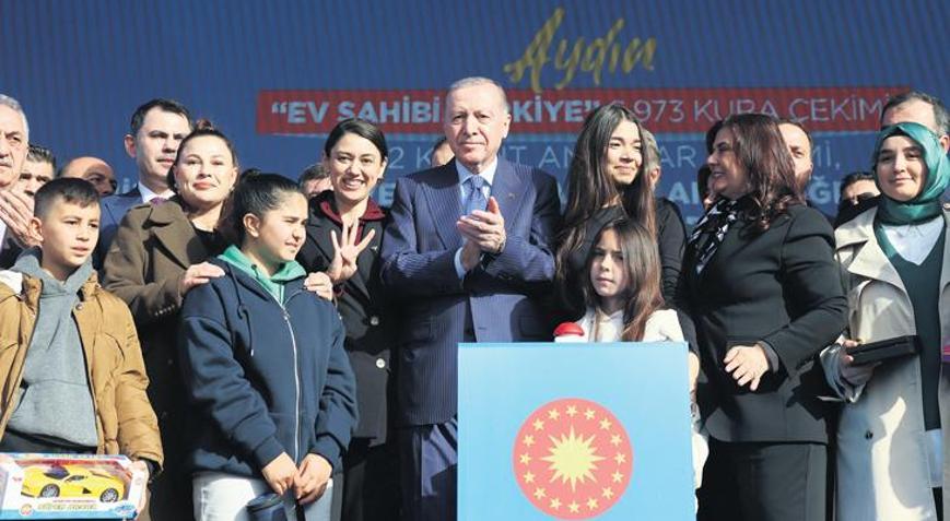 ‘Üç yıldır neredeydin Özgür efendi’
