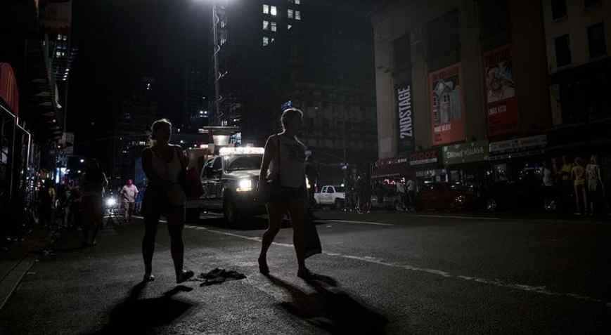 ABDde 600 bin ev karanlığa gömüldü 20 eyalette acil durum