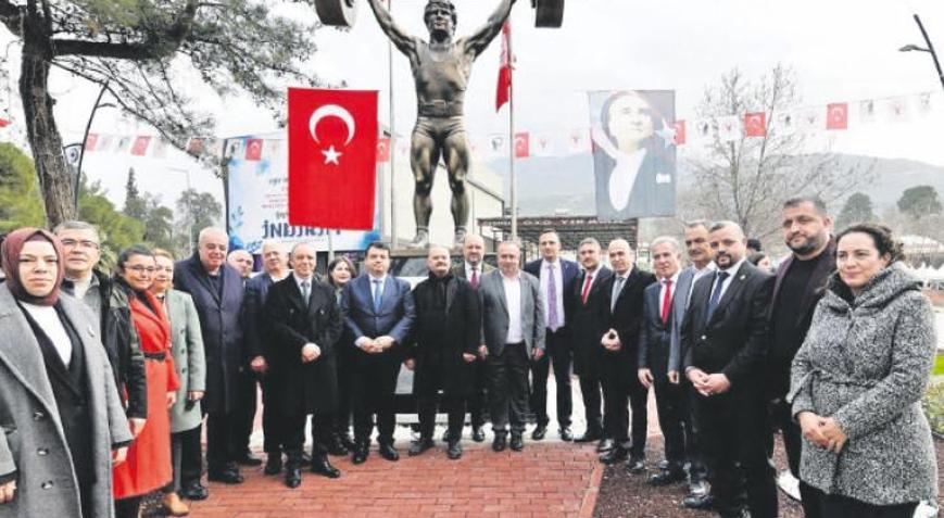 ‘Cep Herkülü’ ölümsüzleşti