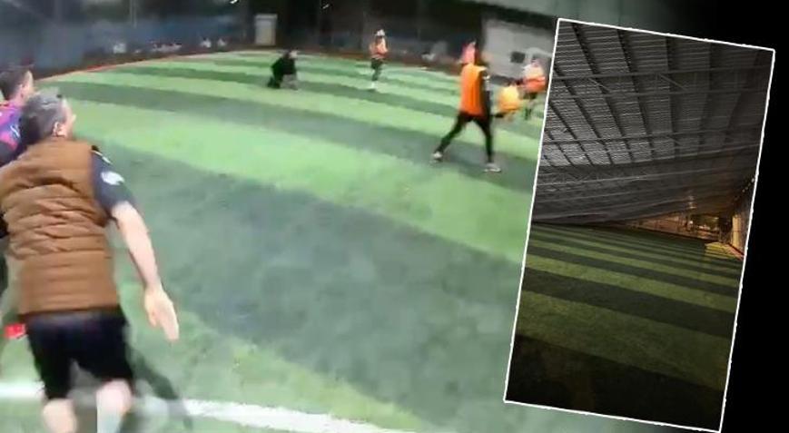 Antalya’da korkutan anlar Halı sahanın çatısı çöktü, futbolcular son anda kurtuldu