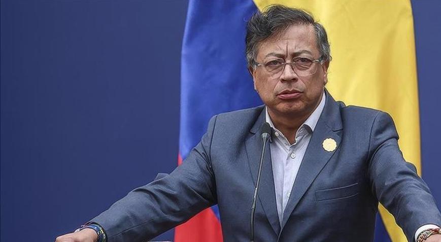 Kolombiya Cumhurbaşkanı Petrodan Maduronun ülkesine iade edilmesi çağrısı