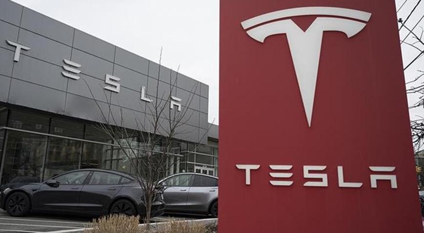 Teslanın karı geçen yılın son çeyreğinde azaldı