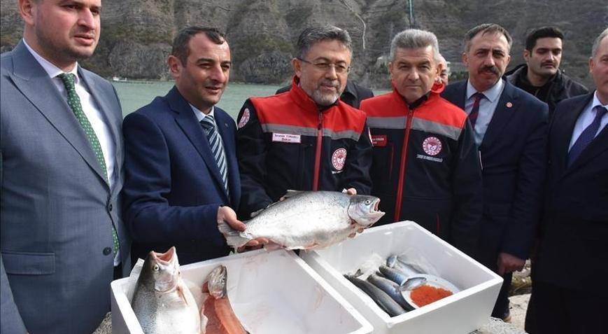 2025 yılında su ürünlerinden ülkemiz 2,3 milyar dolarlık bir ihracat rakamına ulaştı