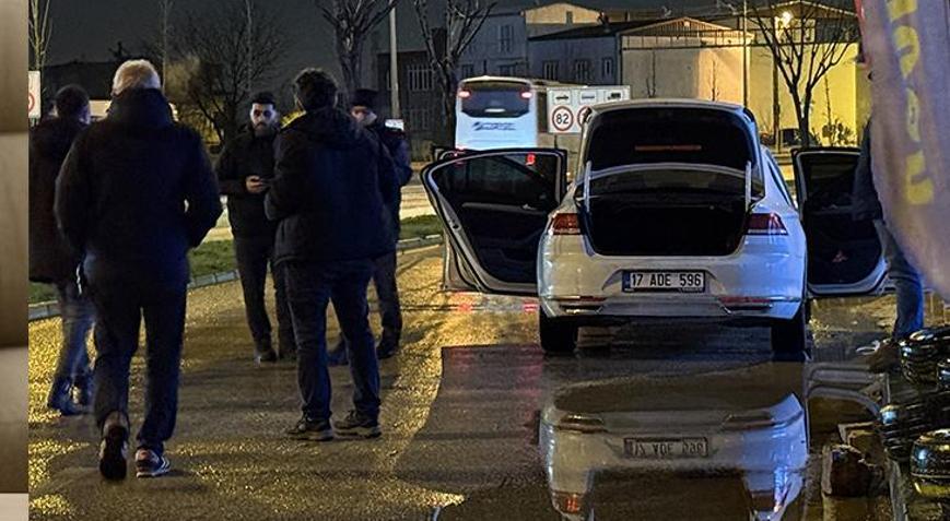 Polisin dur ihtarına uymayan araçta el bombası ve tabanca ele geçirildi