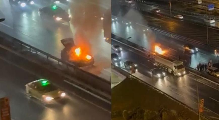 Haliç Köprüsünde yanan otomobil yoldan geçen su tankeriyle söndürüldü