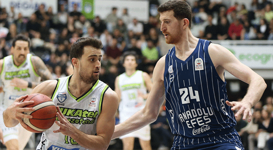 Anadolu Efes deplasmanda kayıplarda Merkezefendiden üst üste 3üncü galibiyet
