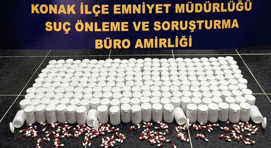 İzmirde 450 bin uyuşturucu hap, 1 kilo 660 gram kokain ele geçirildi