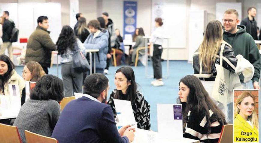 Kariyer Fuarı gençleri bekliyor