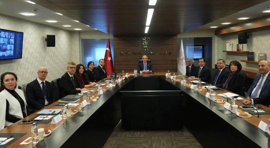 Bakan Ersoy: Türkiyenin turizm gücünü dijital platformlarda büyütmeye devam edeceğiz