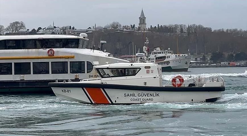 Karaköy İskelesinde denizde kadın cesedi bulundu