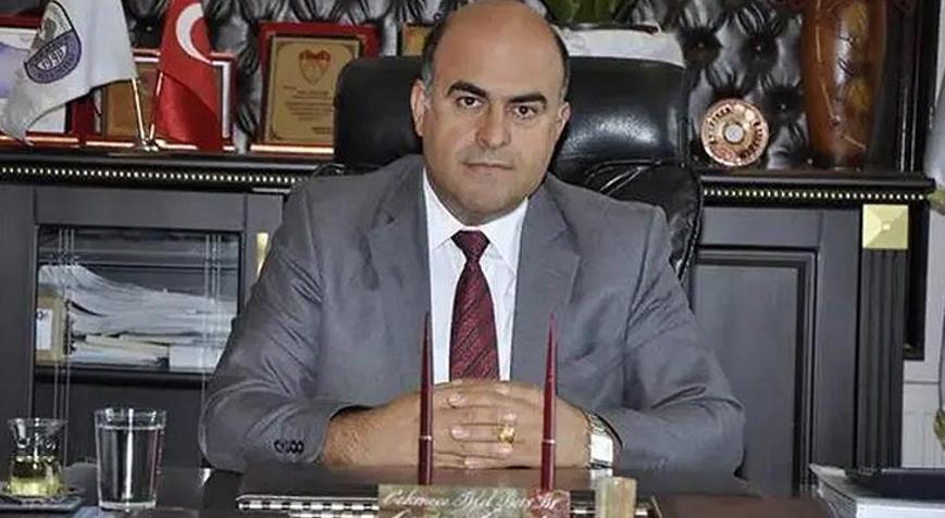 Eski Belediye Başkanı Cafer Özeniri oğlu baltayla öldürdü