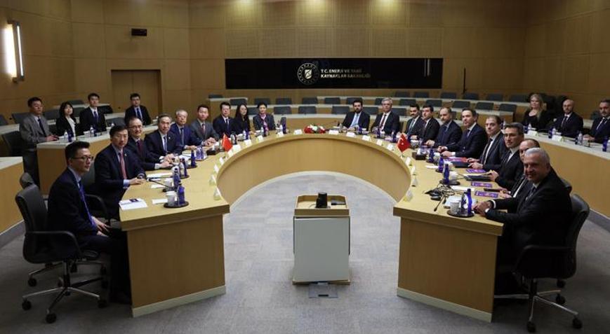 Bakan Bayraktar, Çin Uluslararası Ticareti Geliştirme Konseyi Başkanı ile görüştü