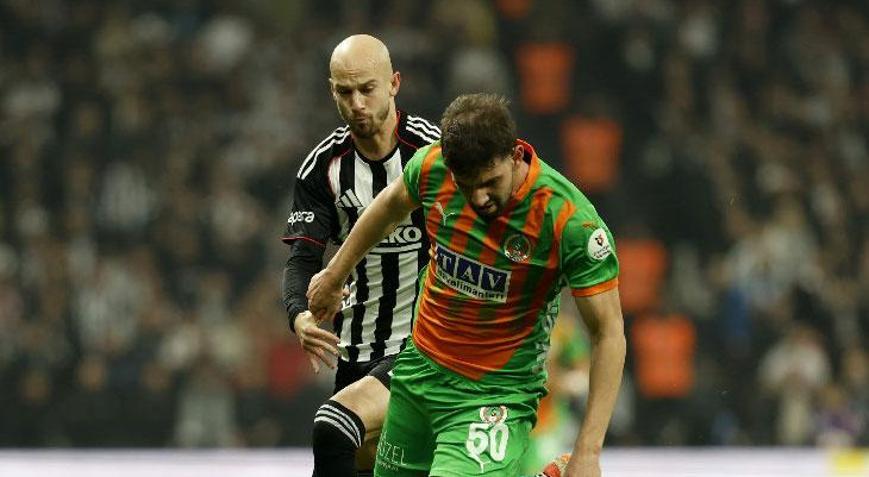 Beşiktaşın sonunu getirmedi Siyah-beyazlı ekip evinde 1 puana razı oldu