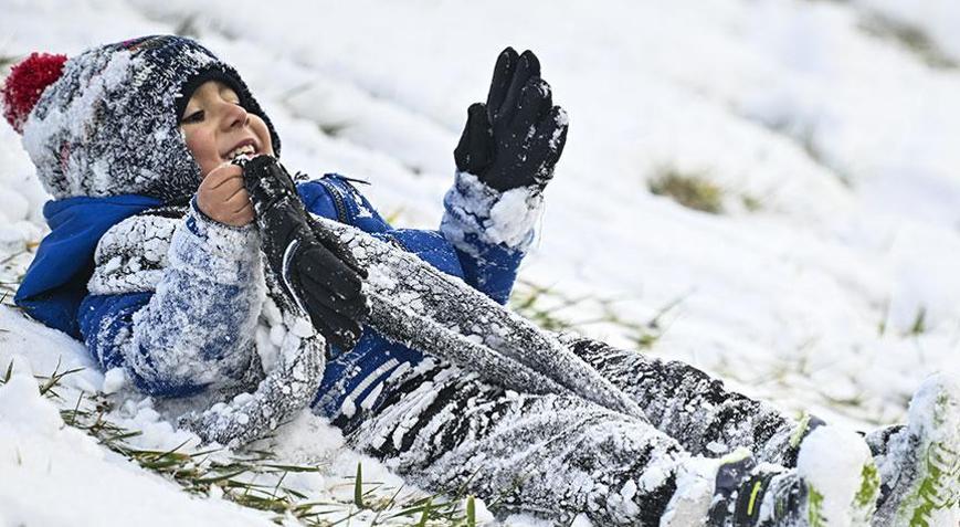 Son dakika... Eğitime kar engeli Bir ilçede okullar tatil edildi
